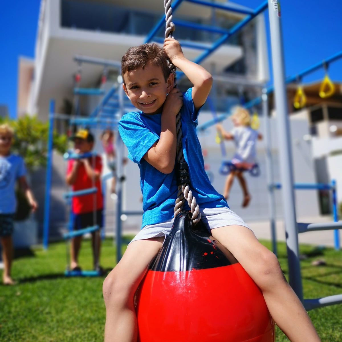 How the Outdoors Makes Your Kids Smarter